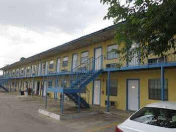 Loma Alta Motel Ларедо Екстериор снимка